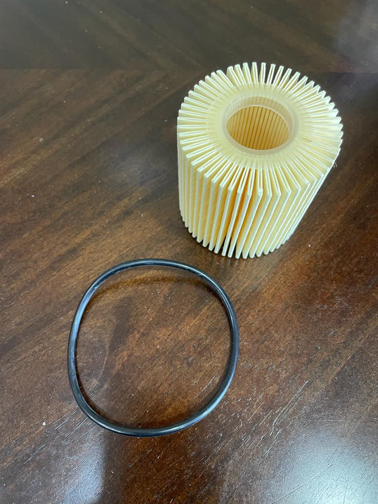 Pack of 10 Oil Filter Element Compatible with Toyota 04152-YZZA1, SHS-YZZA1