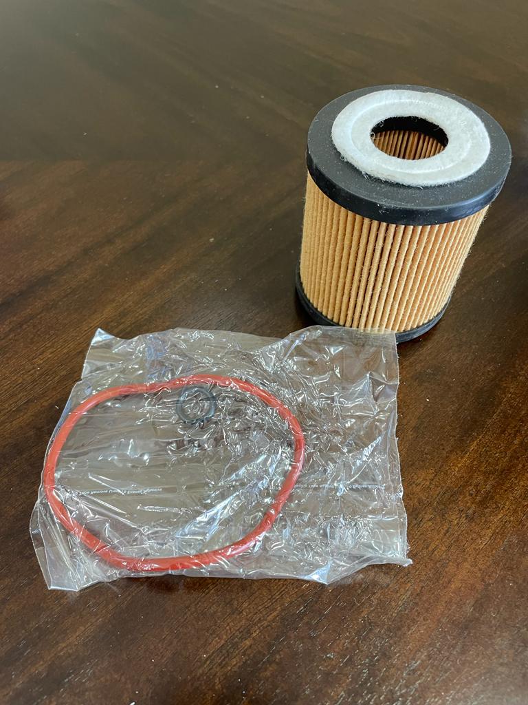 Oil Filter Element Compatible with SHS 2017