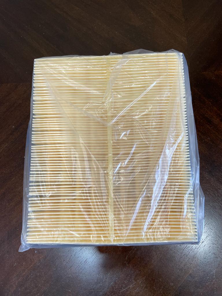 Pack of 20 Air Filter Compatible with Toyota Prius V AF1442